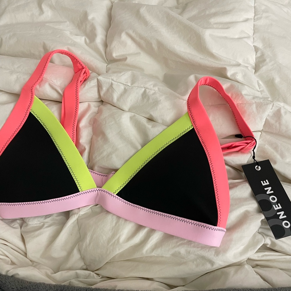 ONEONE Swimwear
